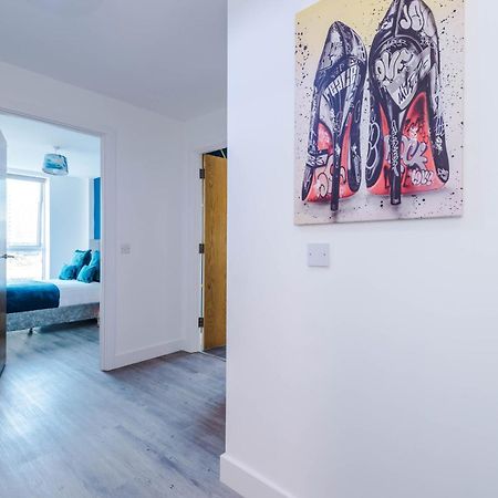 Lux Livin' Apartments - Luxury 5 Bed Apartment Manchester City Centre ภายนอก รูปภาพ