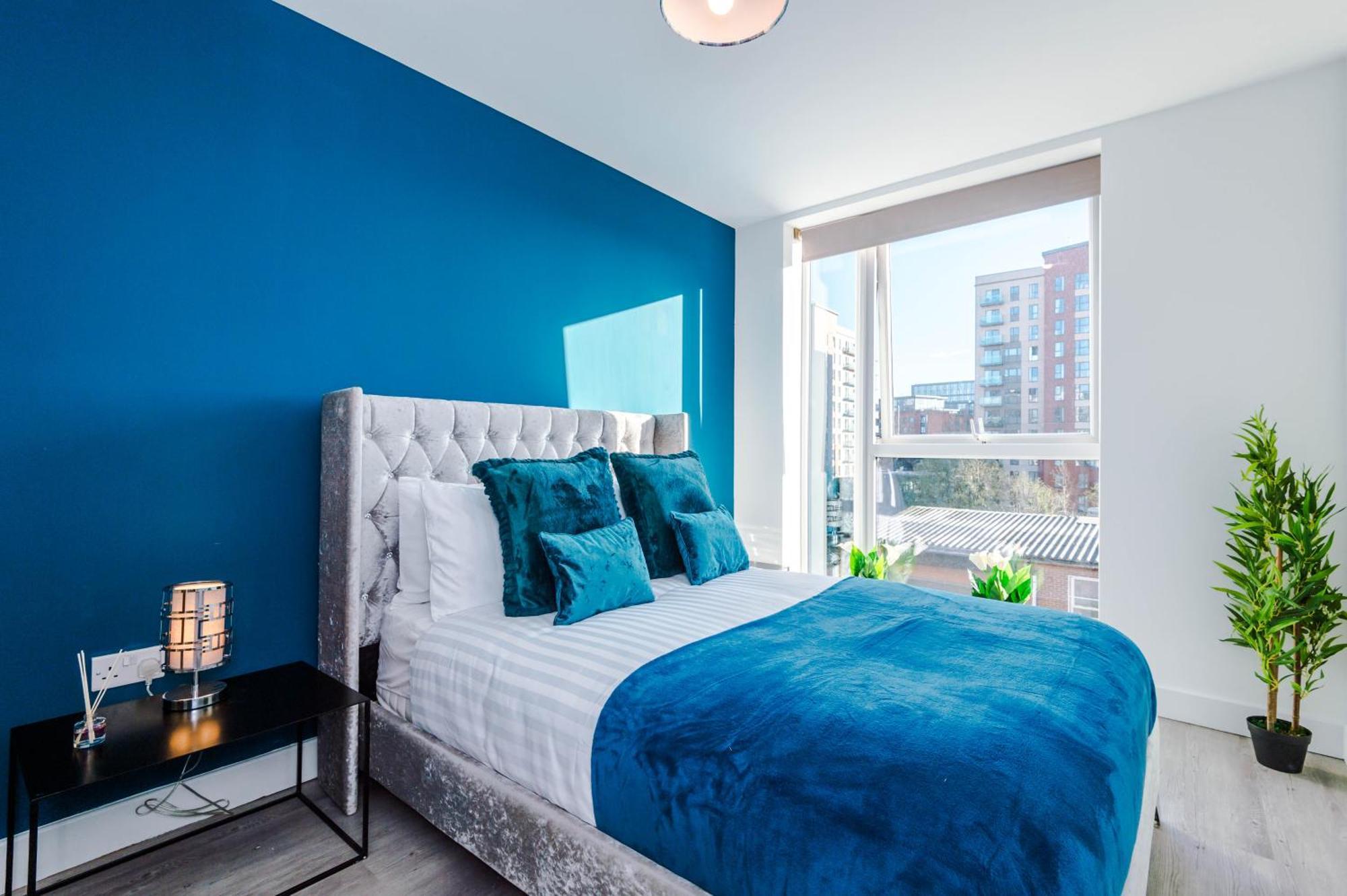 Lux Livin' Apartments - Luxury 5 Bed Apartment Manchester City Centre ภายนอก รูปภาพ