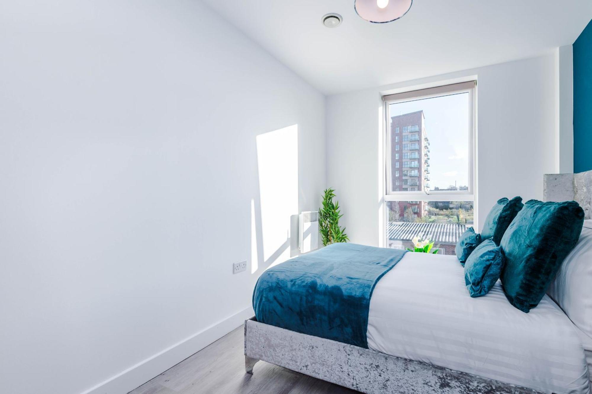 Lux Livin' Apartments - Luxury 5 Bed Apartment Manchester City Centre ภายนอก รูปภาพ